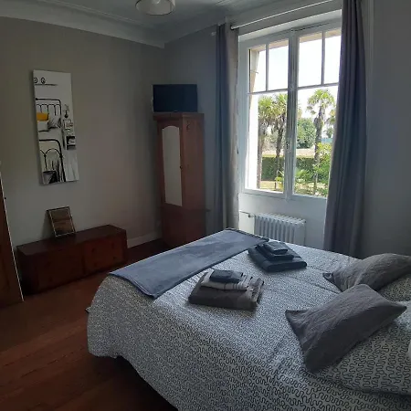 La Garenne Bed & Breakfast Bricquebec Exterior photo