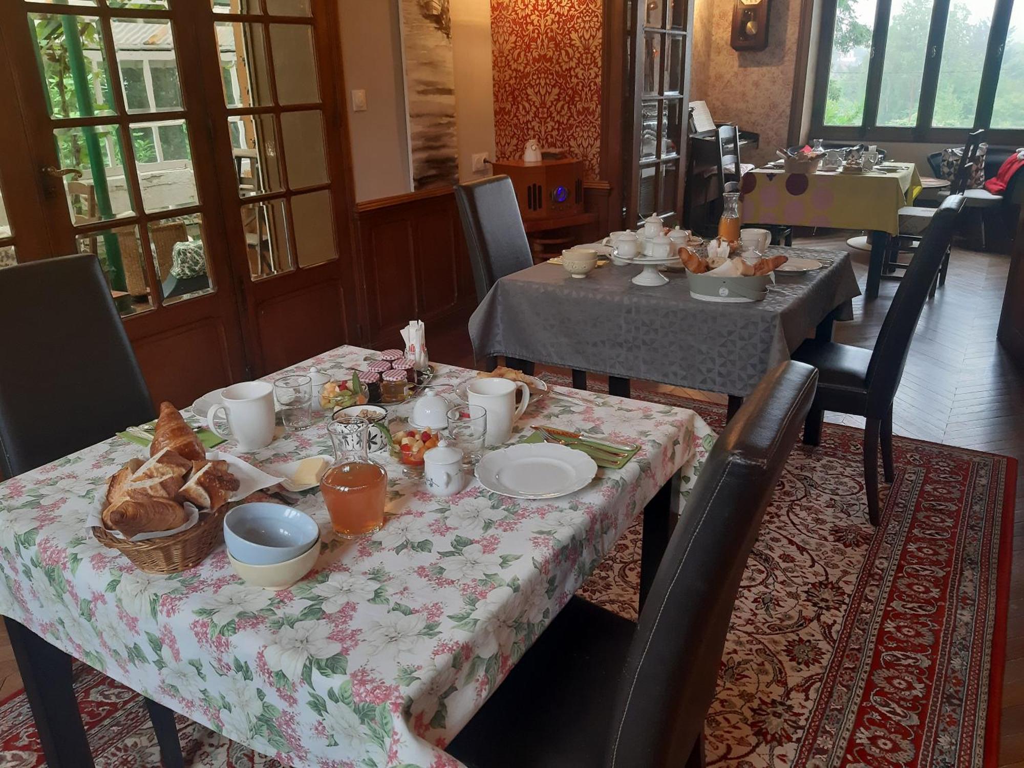 La Garenne Bed & Breakfast *